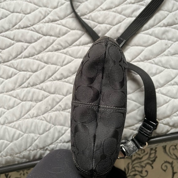 Coach Classic canvas crossbody bag - Picture 7 of 9